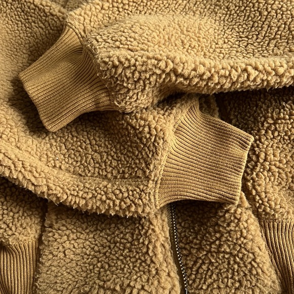 Fleece jacket - Picture 5 of 9